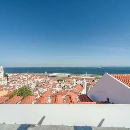 Alfama Lyfe - Historic In Fado District Apartment *