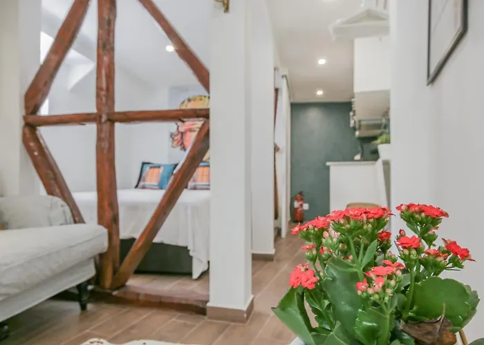 Alfama Lyfe - Historic In Fado District Apartment
