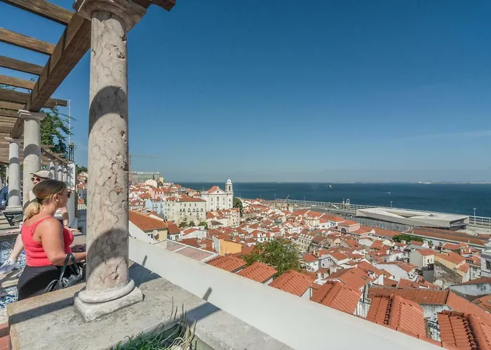 Alfama Lyfe - Historic In Fado District Lissabon